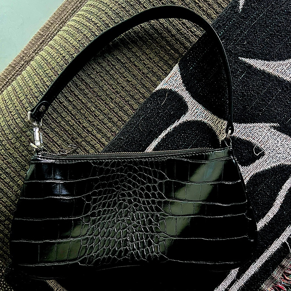 JW PEI EVA SHOULDER BAG